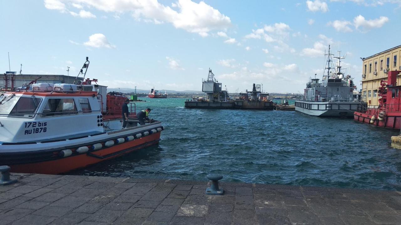 B&B Vecchia Darsena Аугуста Экстерьер фото